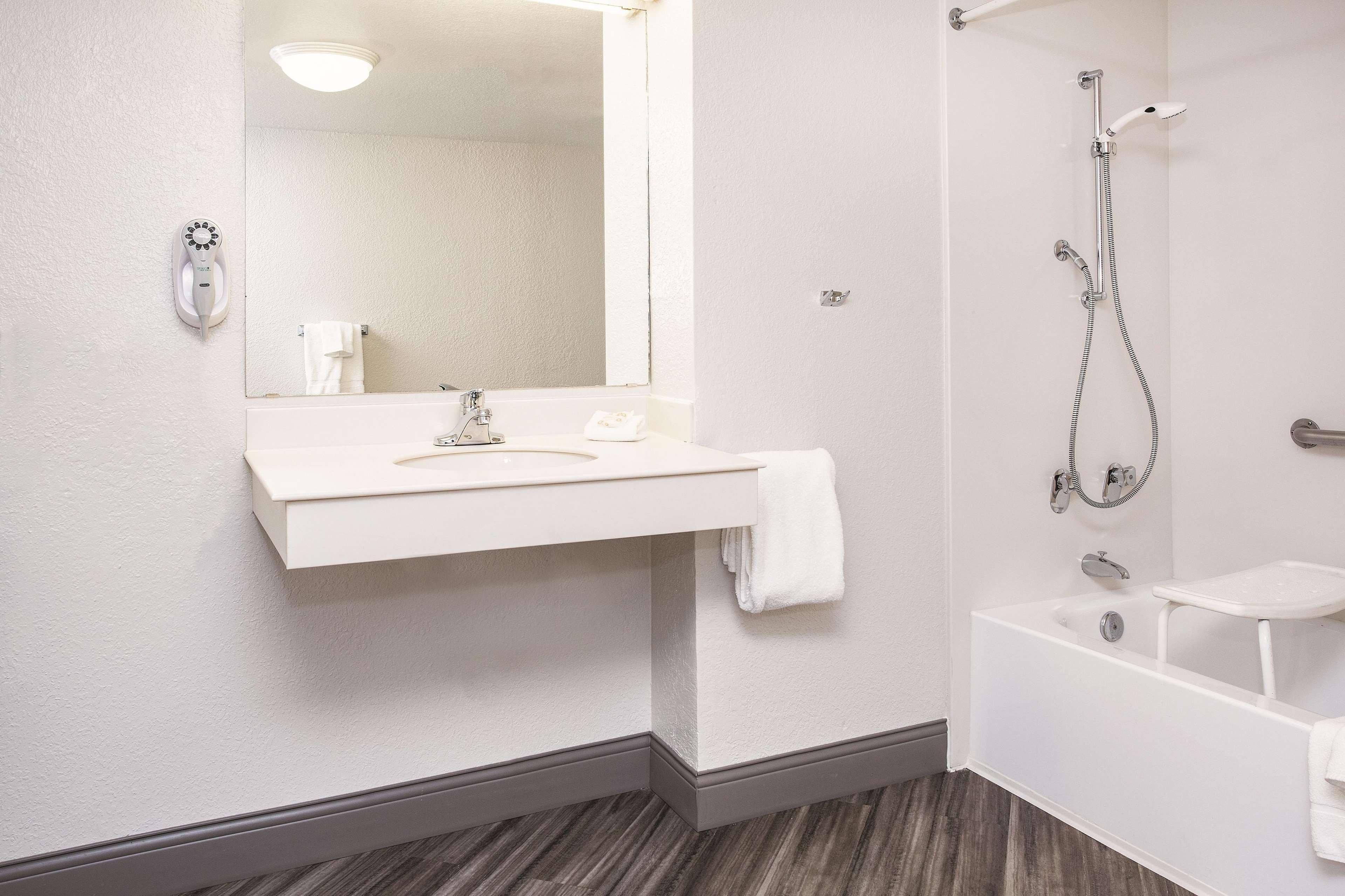 La Quinta Inn By Wyndham Denver Вестминстер Экстерьер фото